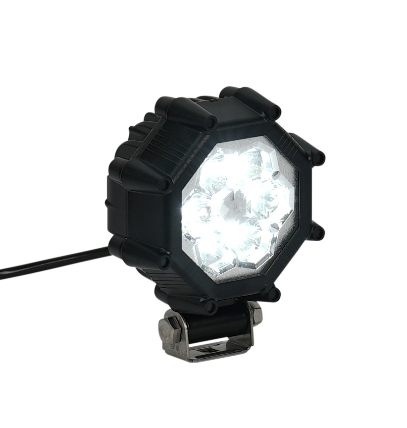 APGermany-LRD2984_HOR73_LED-Scheinwerfer-Bild-5