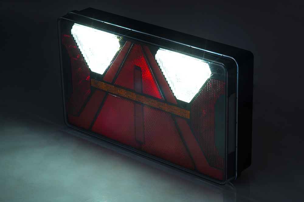 STRADA_7-Funktionen_LED-Rueckleuchte_Bild-7