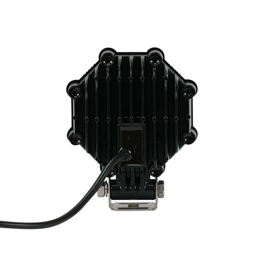 APGermany-LRD2984_HOR73_LED-Scheinwerfer-Bild-4