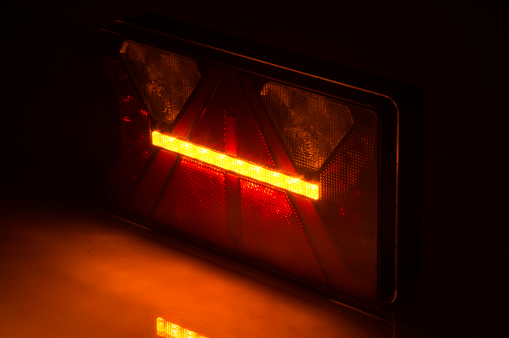 STRADA_7-Funktionen_LED-Rueckleuchte_Bild-4