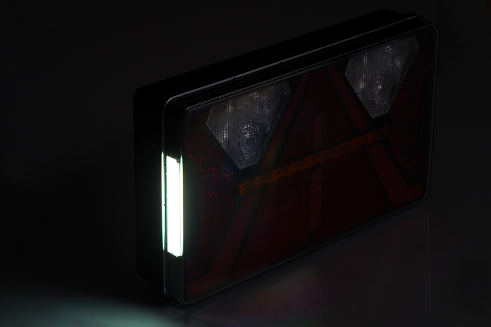 STRADA_7-Funktionen_LED-Rueckleuchte_Bild-8